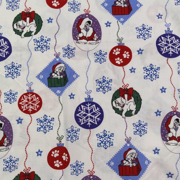 Disney 101 Dalmatians XS Christmas Scrub Top - Picture 7 of 7